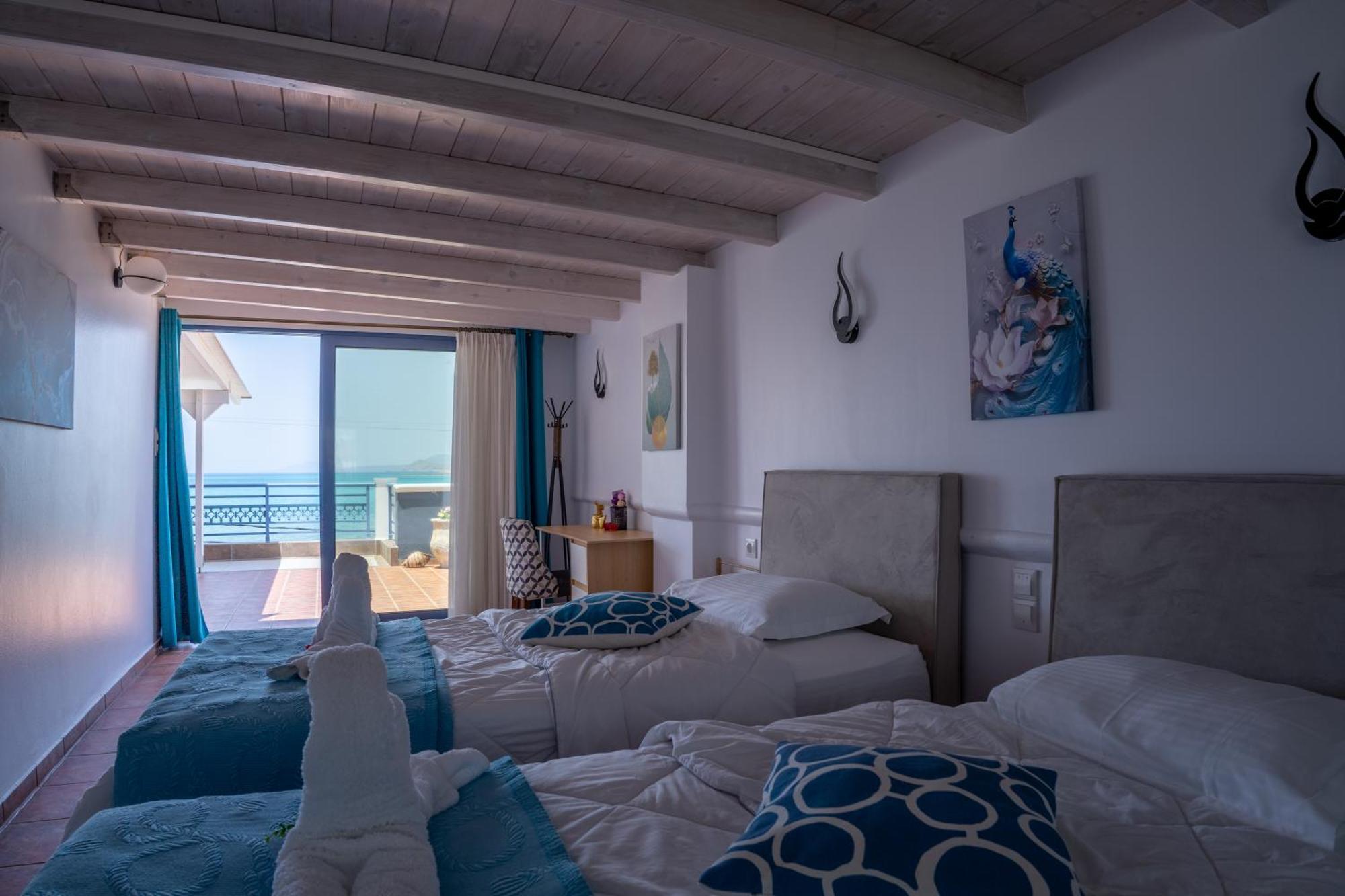 Coralli Rooms & Restaurant Elafonissos Exterior photo
