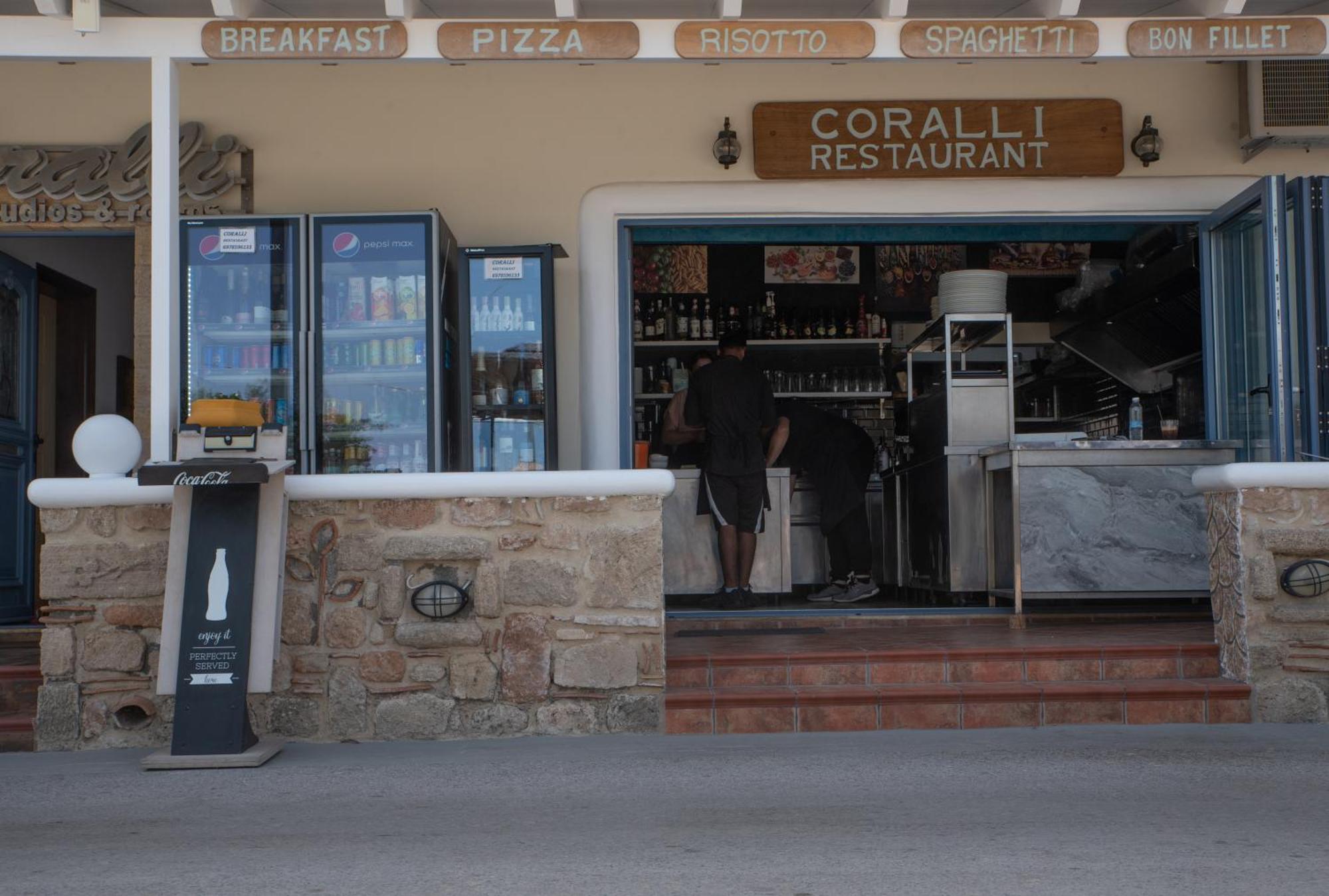 Coralli Rooms & Restaurant Elafonissos Exterior photo