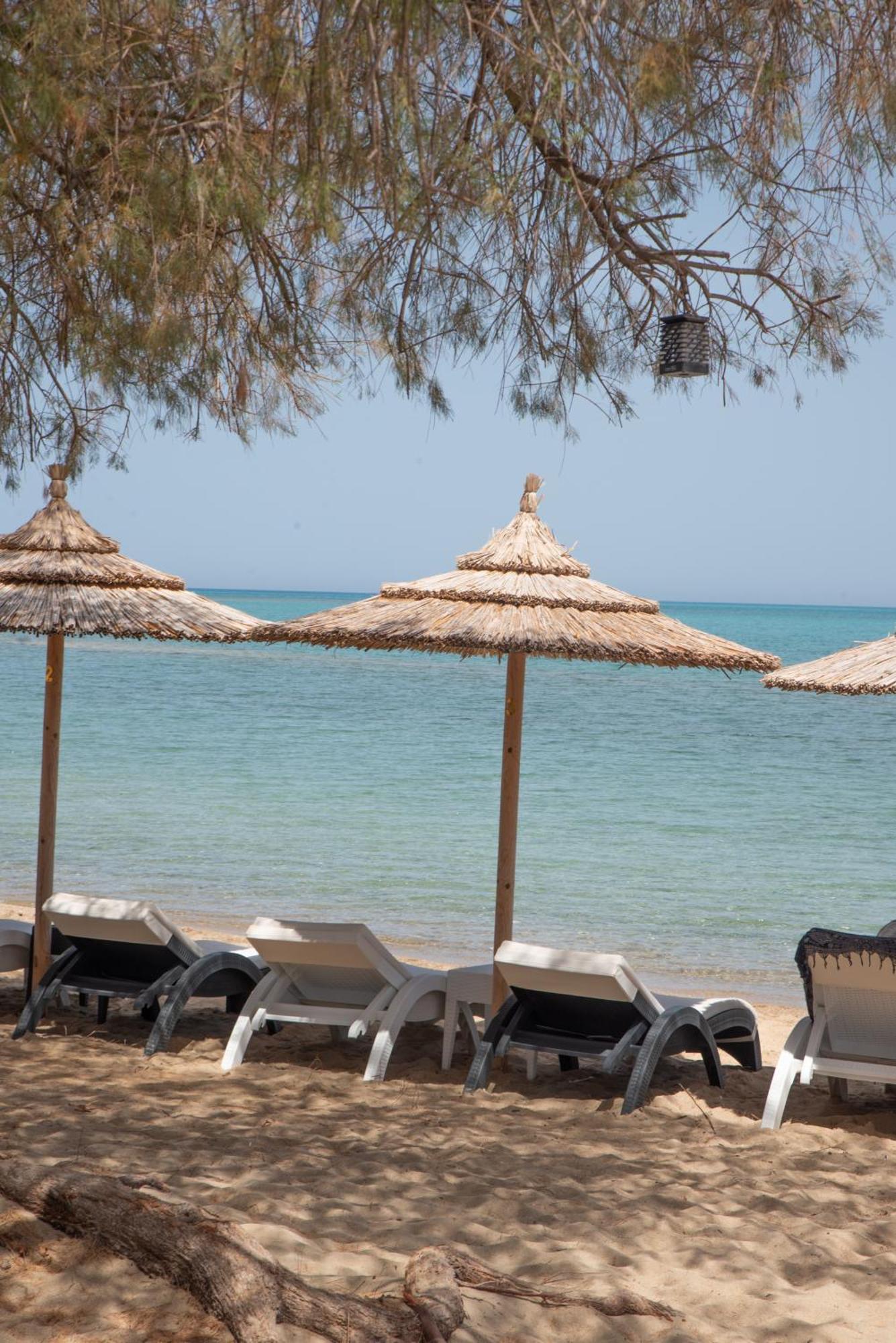Coralli Rooms & Restaurant Elafonissos Exterior photo