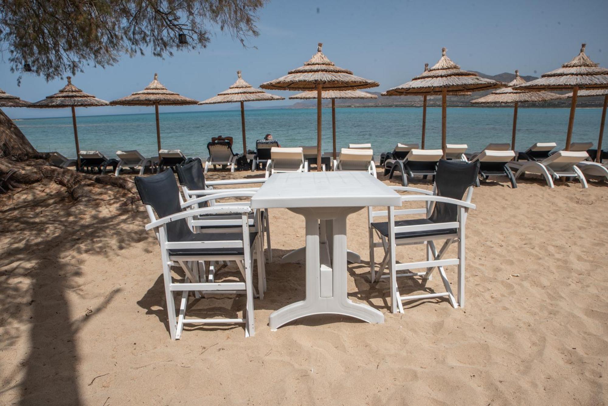 Coralli Rooms & Restaurant Elafonissos Exterior photo